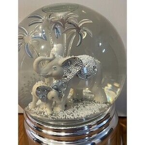 Things Remembered Elephant Family Snow Globe Music Box Born Free Silver Decor